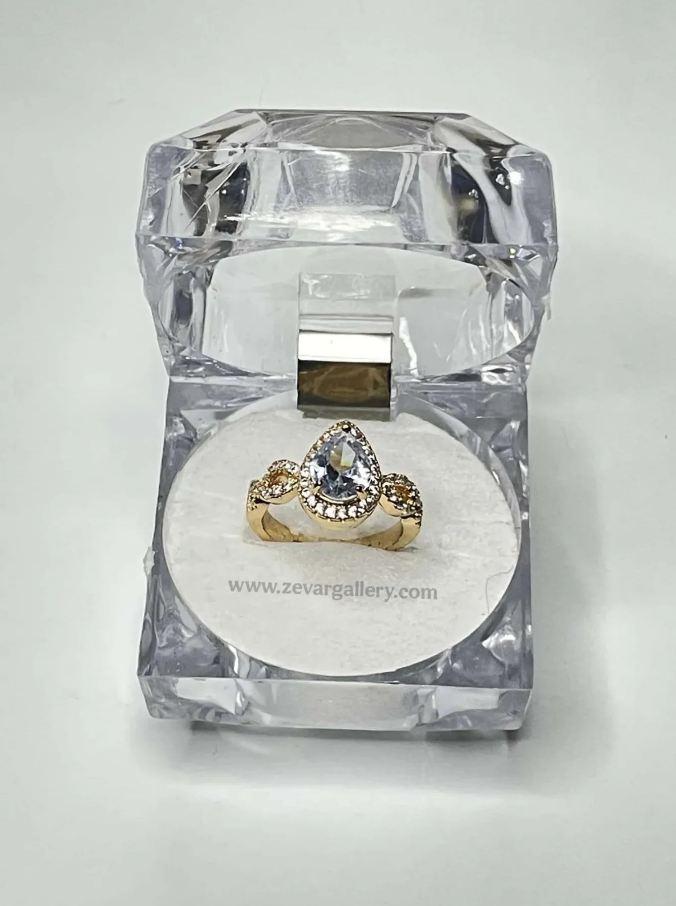 Luxury Gemstone Teardrop Cut Natural Aquamarine Ring